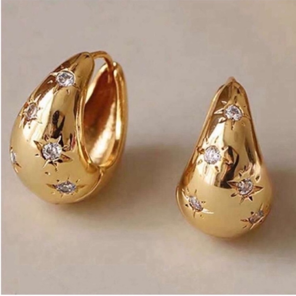NEW! Anthropologie Celestial Stars Huggie Hoop Gold Earrings